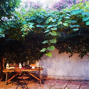 La Maisonette Et Son Jardin Apartment Venice